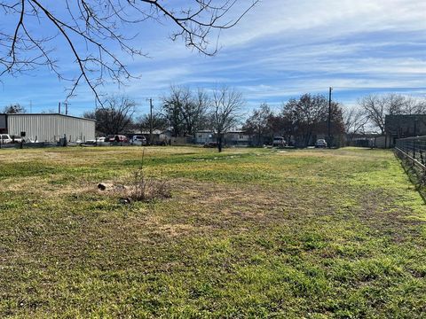 A home in Comanche