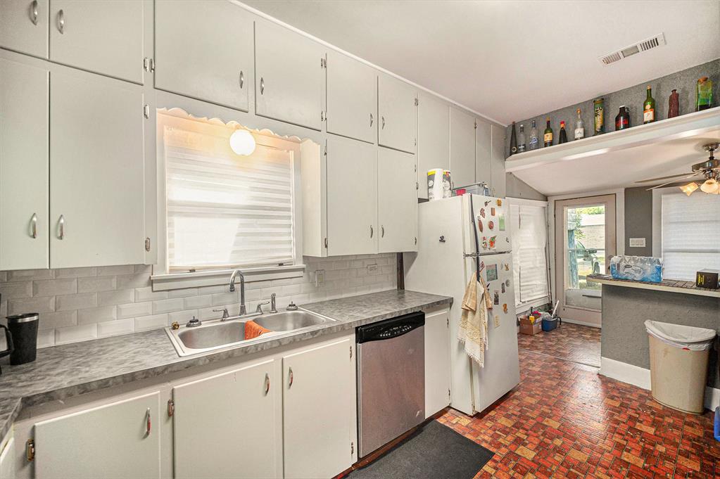 Original Cleburne - Residential