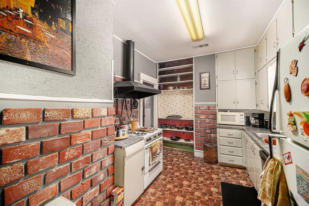 Original Cleburne - Residential