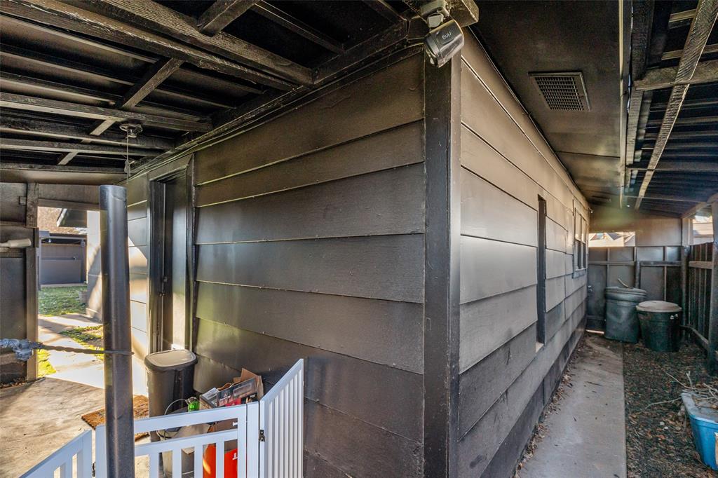 Cleburne, Texas 76033, United States, 3 Bedrooms Bedrooms, ,2 BathroomsBathrooms,Residential,Pending,20971