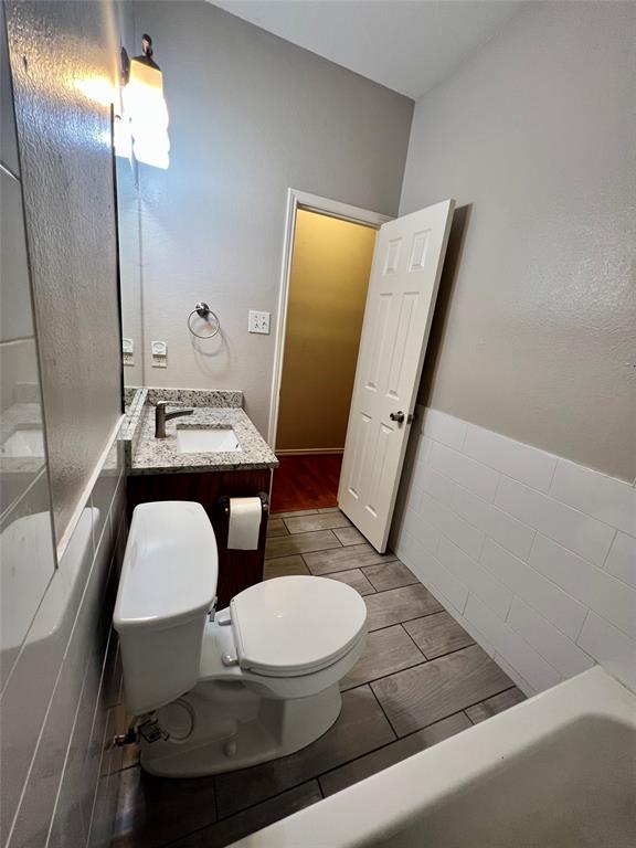 Allen, Texas 75013, United States, 4 Bedrooms Bedrooms, ,2 BathroomsBathrooms,Residential,Pending,130411