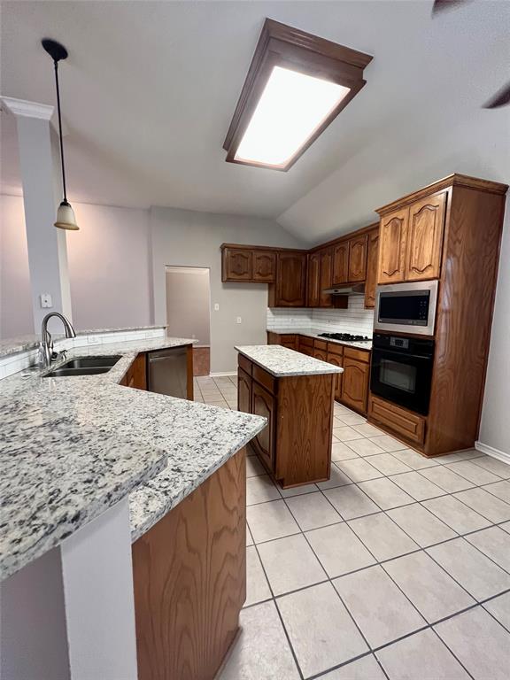 Allen, Texas 75013, United States, 4 Bedrooms Bedrooms, ,2 BathroomsBathrooms,Residential,Pending,130411