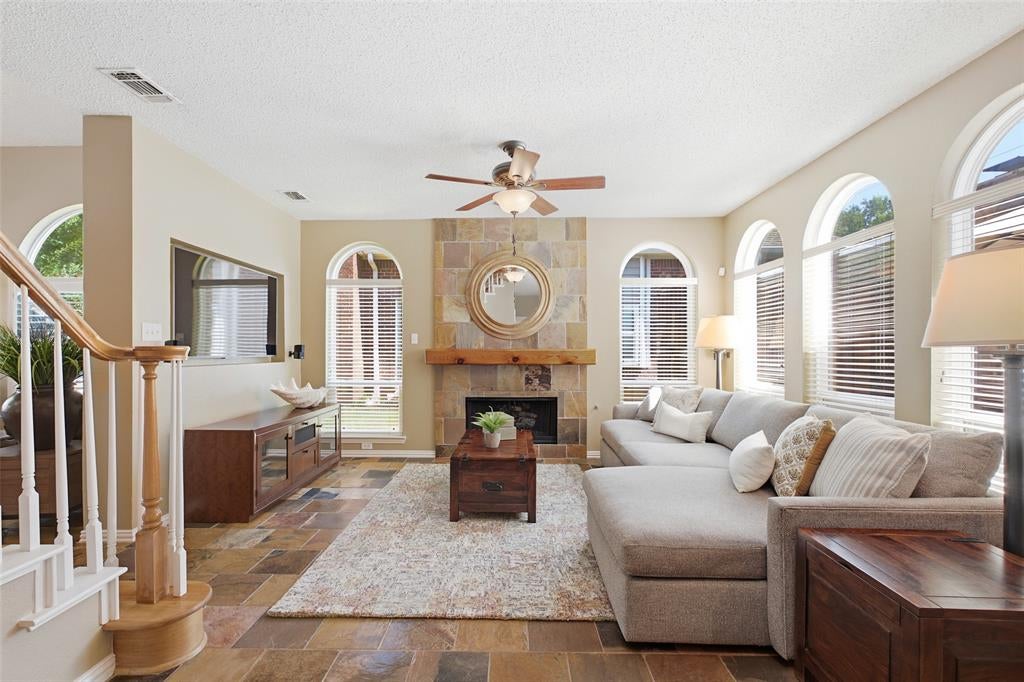 14616 Waterview Circle