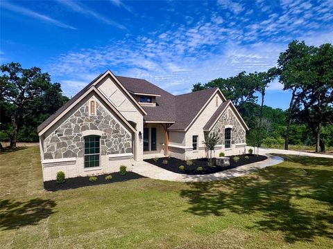 Photo of 5025 Glenoaks Court, Weatherford, TX 76088 (MLS # 21324159)