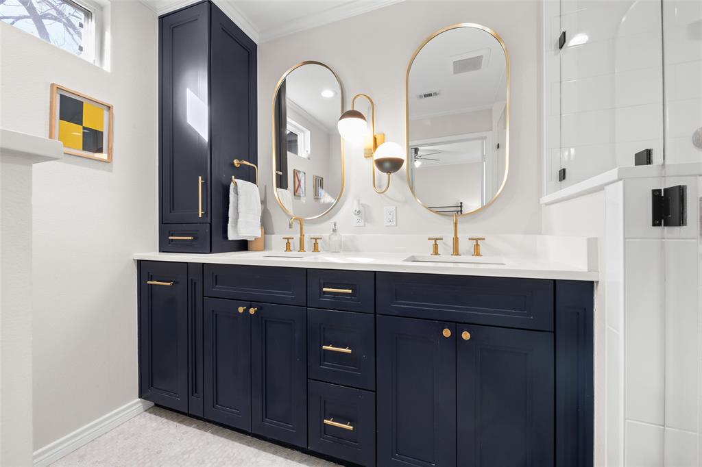 Hal Moseleys - Residential