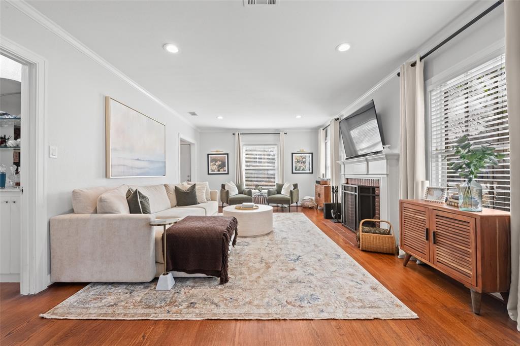 Hal Moseleys - Residential