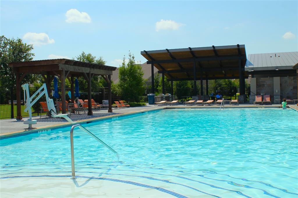 Lakeside at Heath - Residential