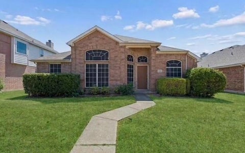 Photo of 616 Kari Anne Lane, DeSoto, TX 75115 (MLS # 21377146)