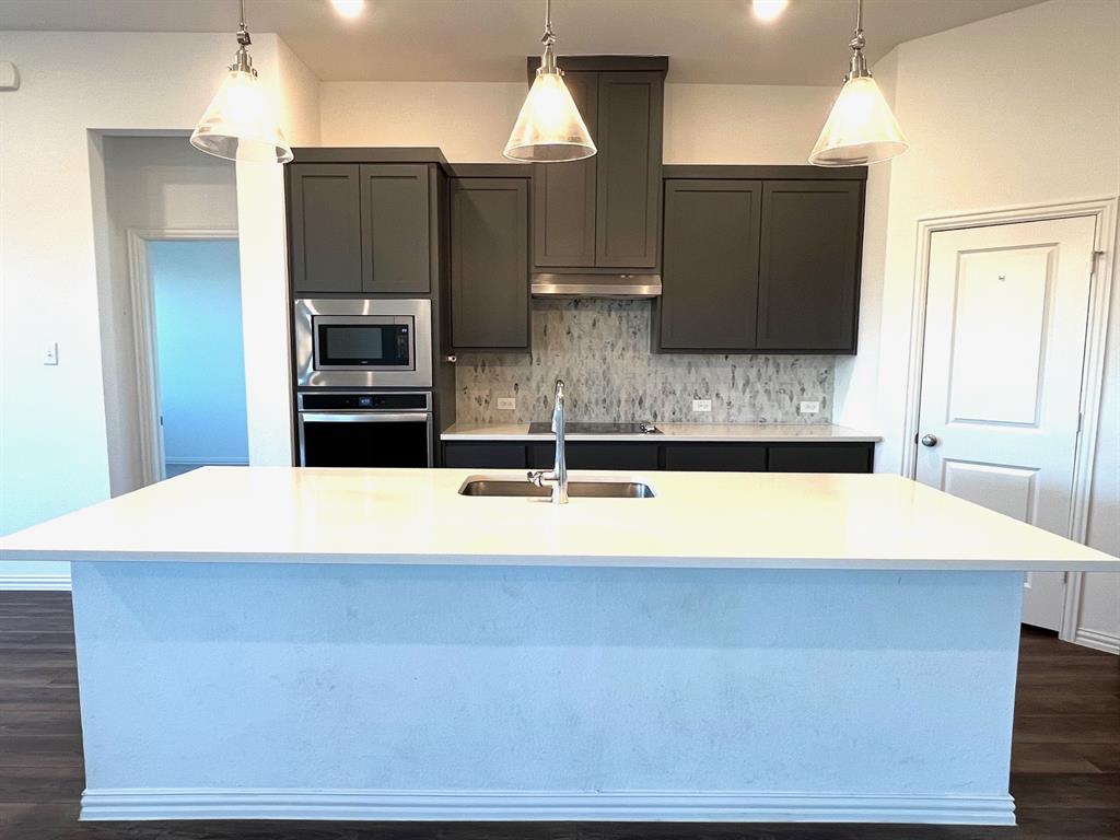 Monticello Park - Ph 1 - Residential Lease