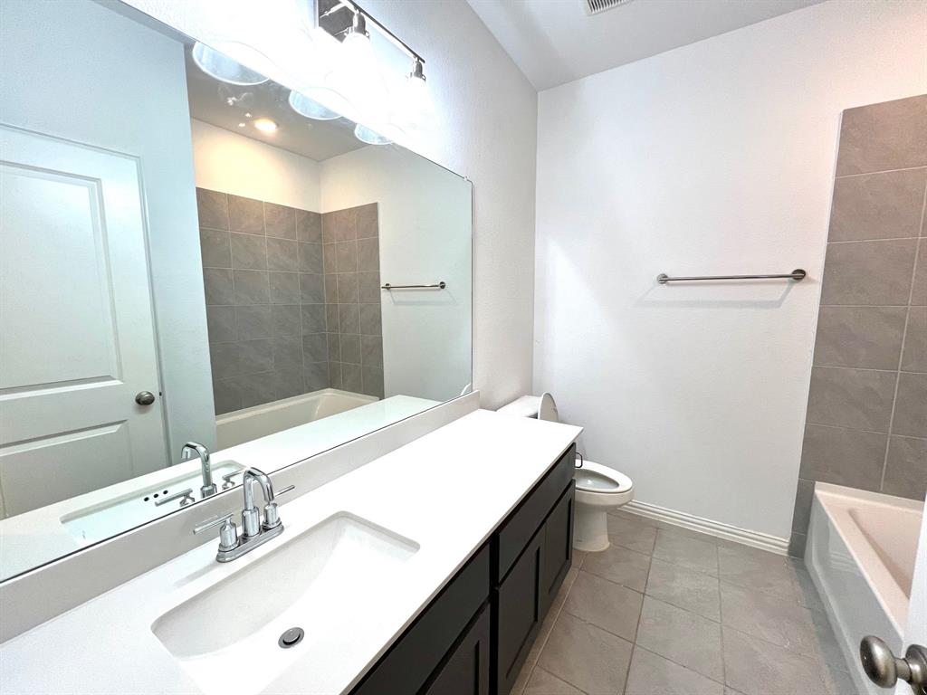 Monticello Park - Ph 1 - Residential Lease