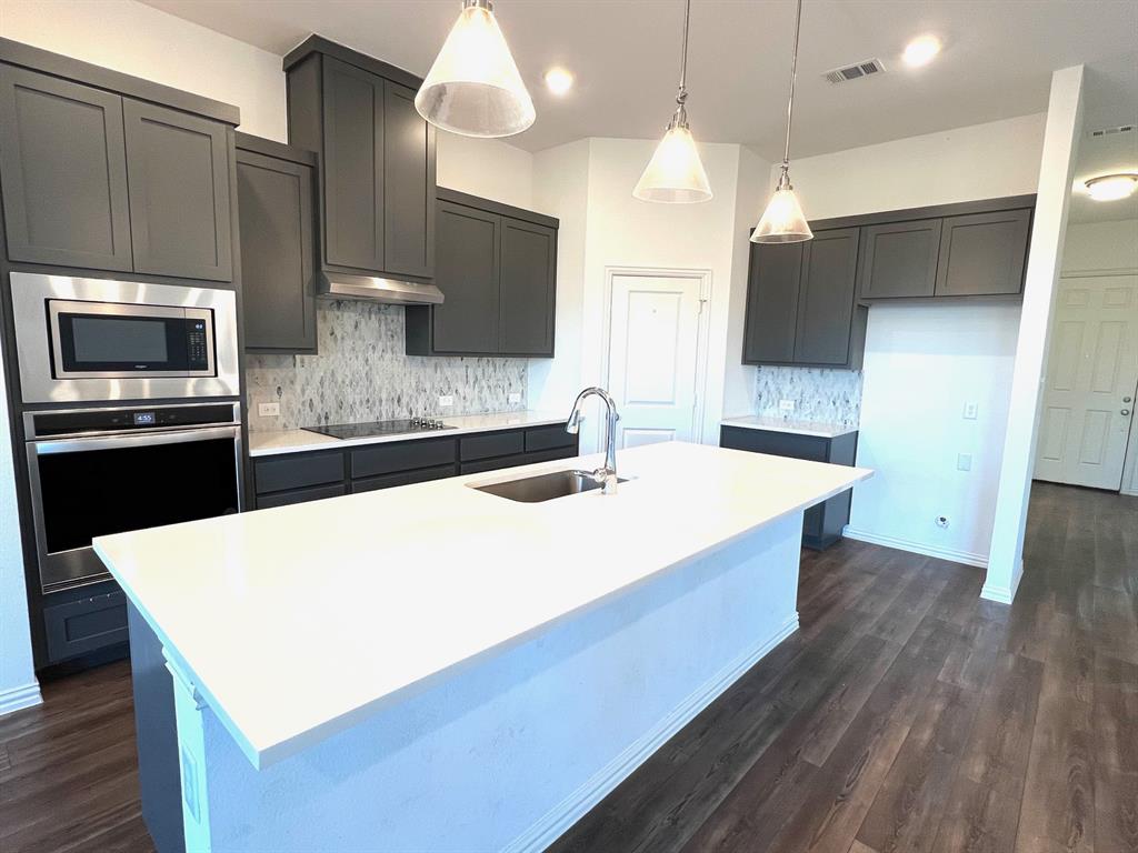 Monticello Park - Ph 1 - Residential Lease