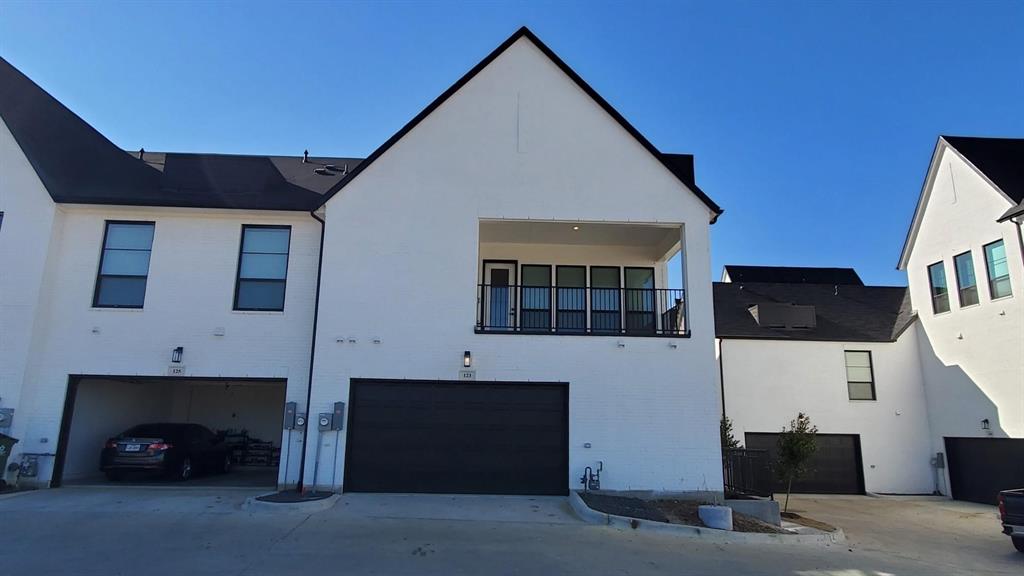 Main 7 Townhome Addition - Residential