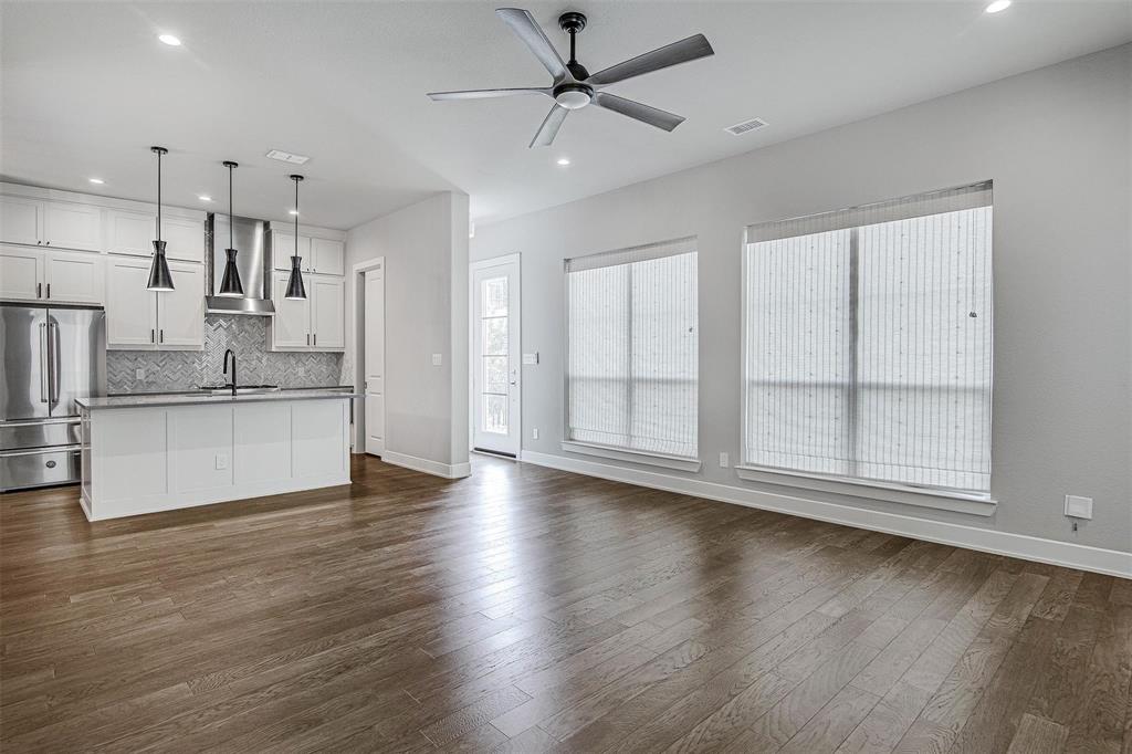 Main 7 Townhome Addition - Residential