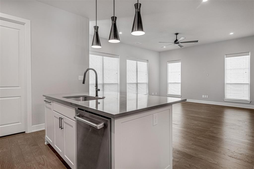 Main 7 Townhome Addition - Residential