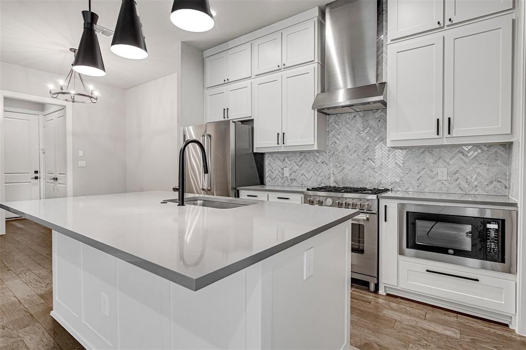 Main 7 Townhome Addition - Residential