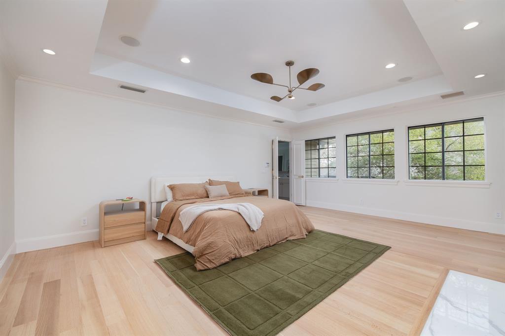 HILLCREST BY THE PARK - Residential