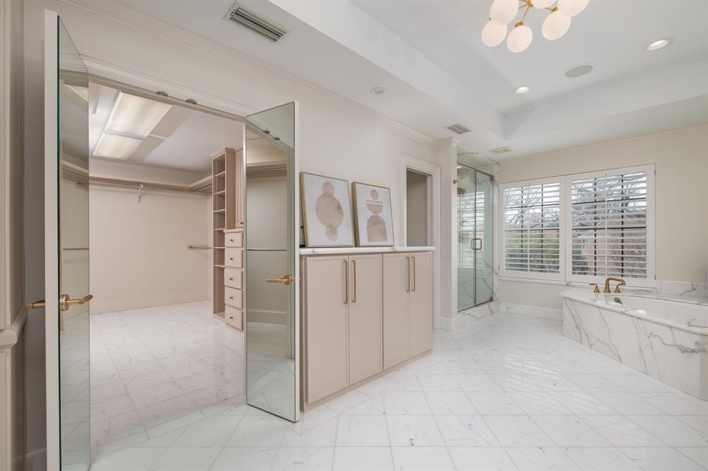 HILLCREST BY THE PARK - Residential