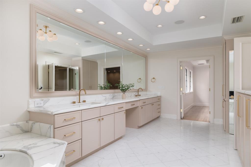 HILLCREST BY THE PARK - Residential