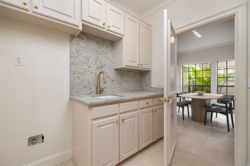 HILLCREST BY THE PARK - Residential