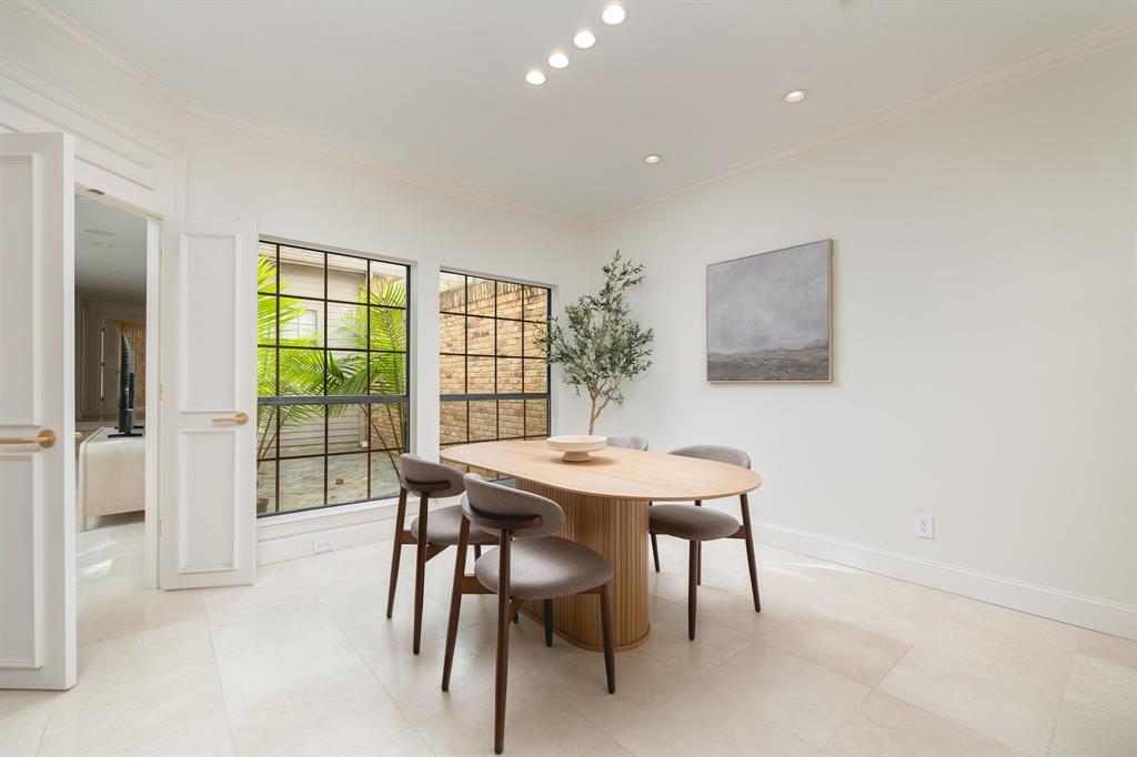 HILLCREST BY THE PARK - Residential