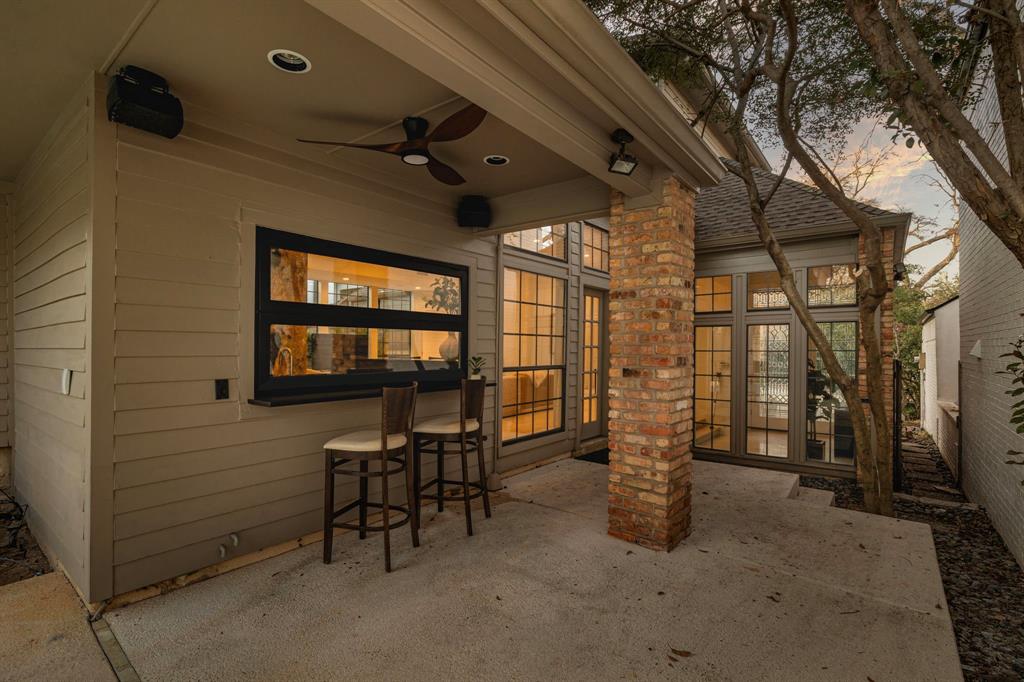 HILLCREST BY THE PARK - Residential