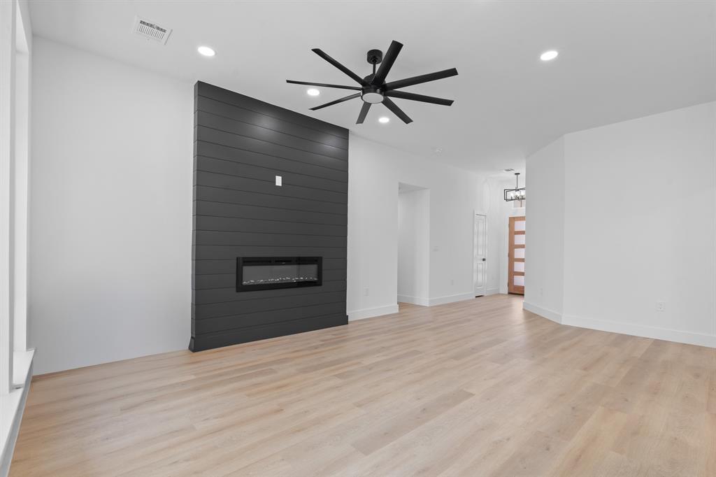 805 N Brazos Avenue