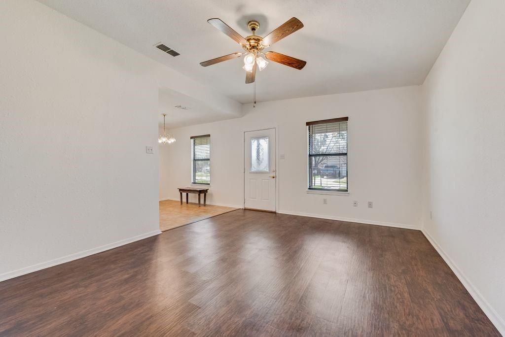 Photo of 301 Lipscomb Street, Cleburne, TX 76031 (MLS # 21209224)