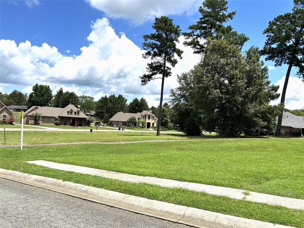 100 Laurel Circle