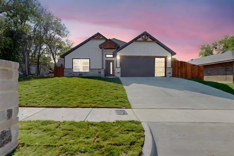 A home in White Settlement