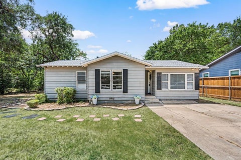 Photo of 3501 Eastridge Drive, Haltom City, TX 76117 (MLS # 21330572)