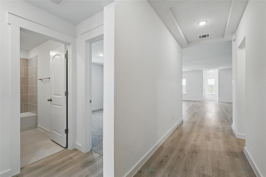 122 Patrick Henry Drive