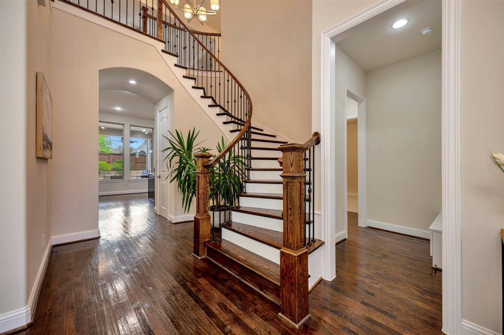 4600 Crossvine Drive