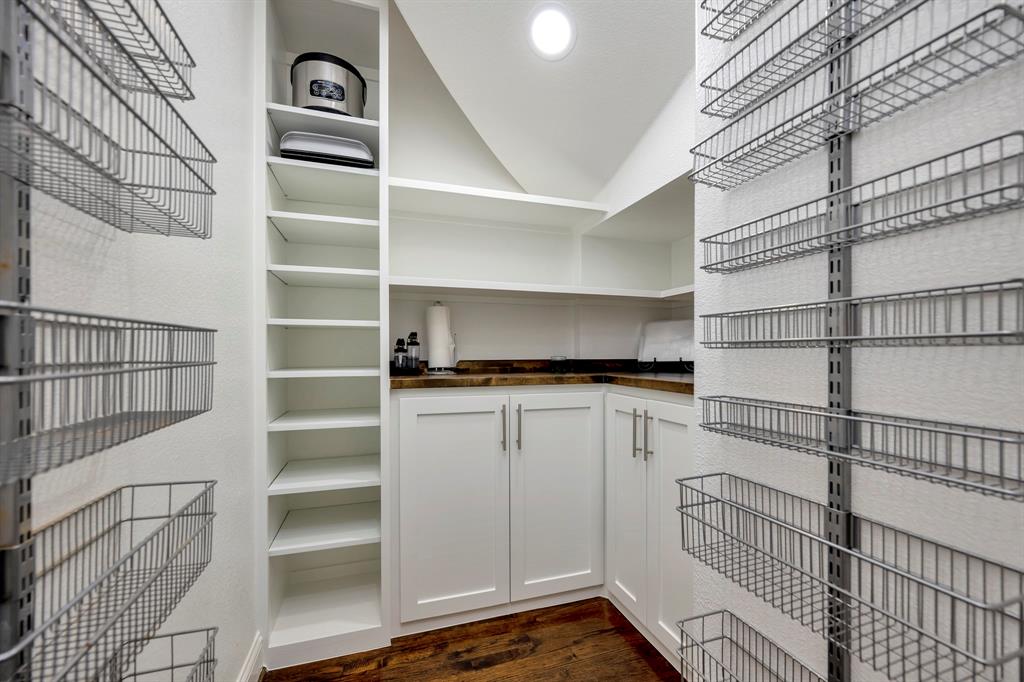 4600 Crossvine Drive