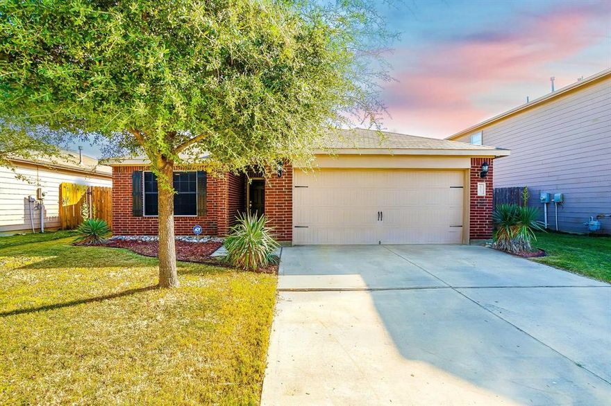 Welcome home to this charming and beautifully maintained 3-bedroom, 2-bath residence, perfect for comfortable everyday living. This inviting property features a smart split-bedroom floor plan, offering privacy and convenience for the entire household. The open-concept living area is bright and spacious, ideal for entertaining, relaxing, or spending quality family time.

The master suite is a true retreat with a large soaking tub, separate walk-in shower, and generous closet space. Recent upgrades include brand-new luxury vinyl flooring in the master bedroom and new vinyl floors in all bedrooms, giving the home a fresh, modern feel.

Step outside and enjoy the massive backyard perfect for kids to play and hosting family gatherings. 

With its thoughtful layout, modern updates, and inviting atmosphere, this is the kind of home you’ll fall in love with and want to enjoy for a very long time.