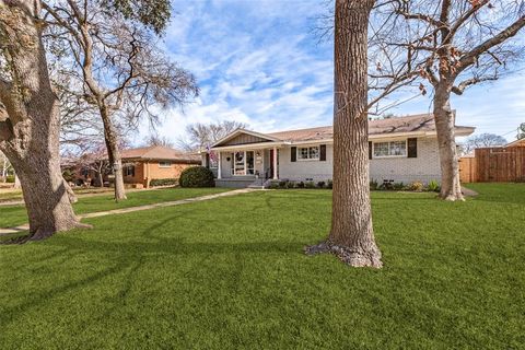 5834 Clendenin Avenue Dallas TX 75228