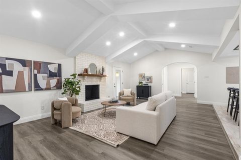 Photo of 703 S 4th Street, Crandall, TX 75114 (MLS # 21205971)