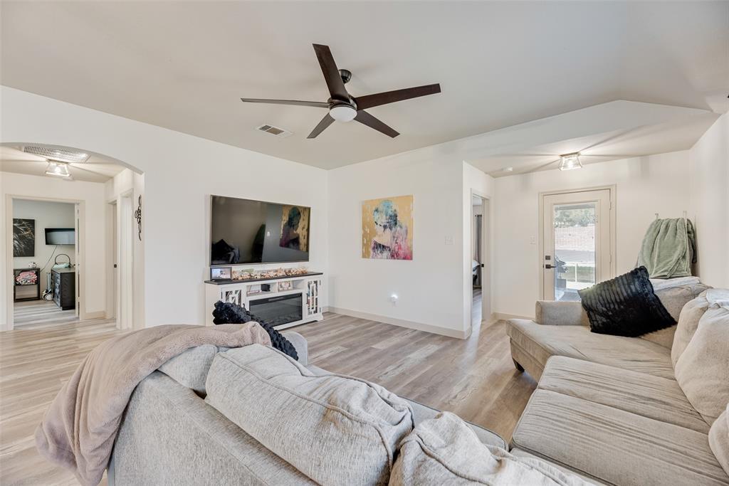 1302 Cedar Hollow Drive