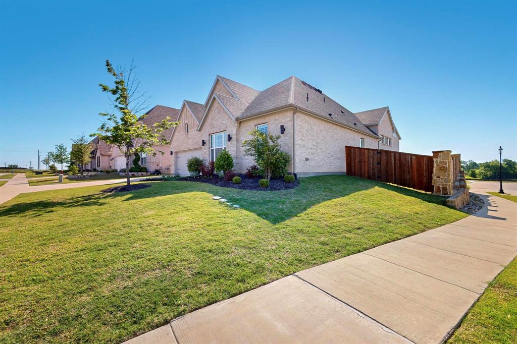 2517 Plum Tree Way