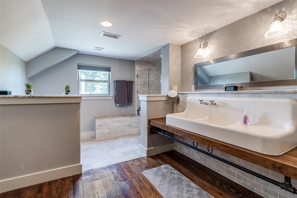 Oak Lawn Heights - Residential