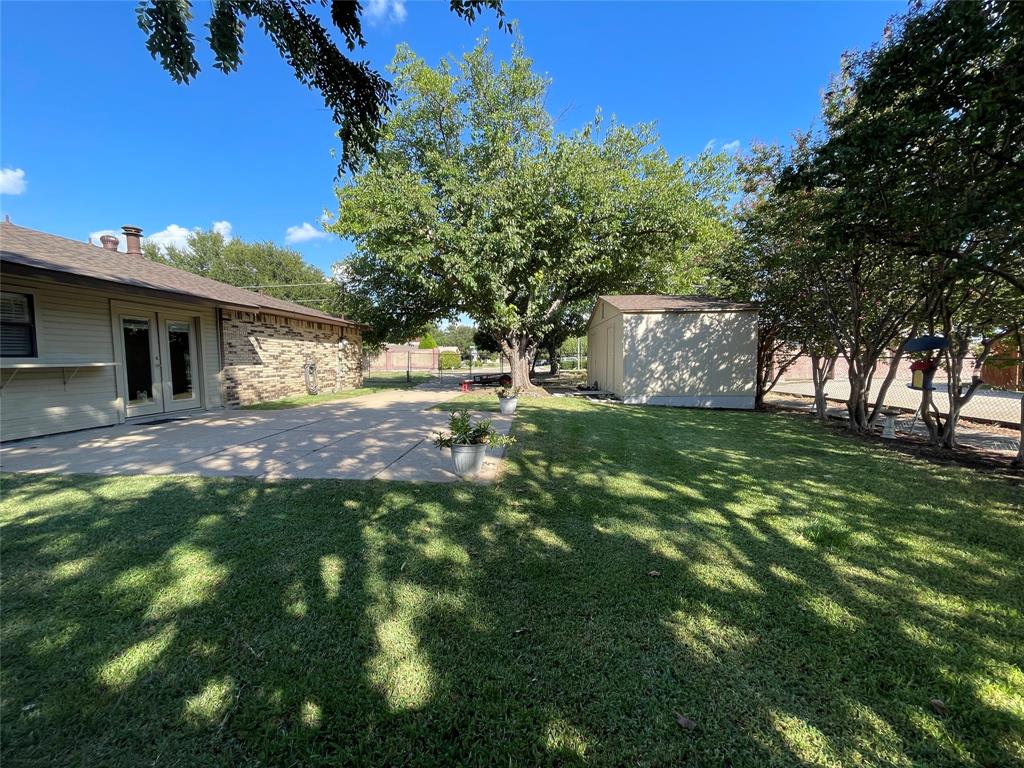 725 Parkvale Lane