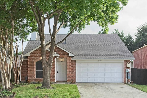 1379 HONEYSUCKLE LN, LEWISVILLE, TX 75077 - Image fb3af4e1e257f053c03bbb1d47411345/2473861981