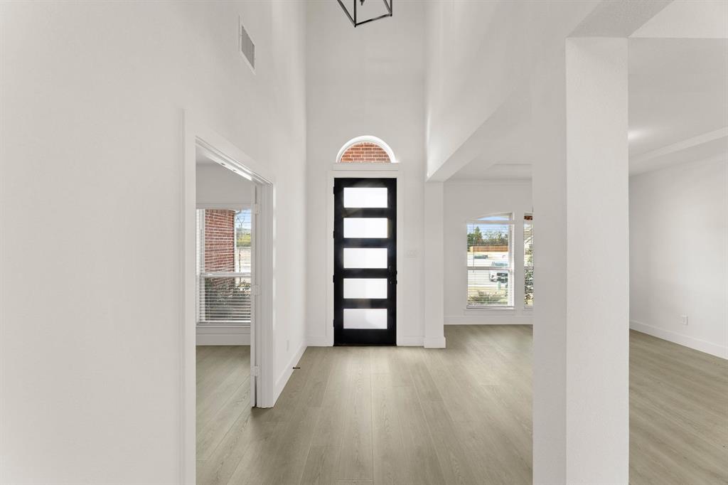 804 Hidden Lakes Drive