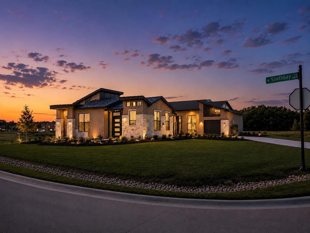 2800 Southbay Circle