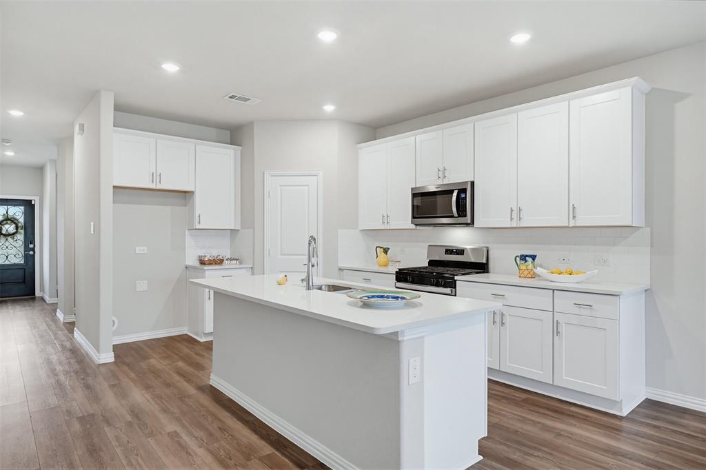 10913 Tamarisk Drive