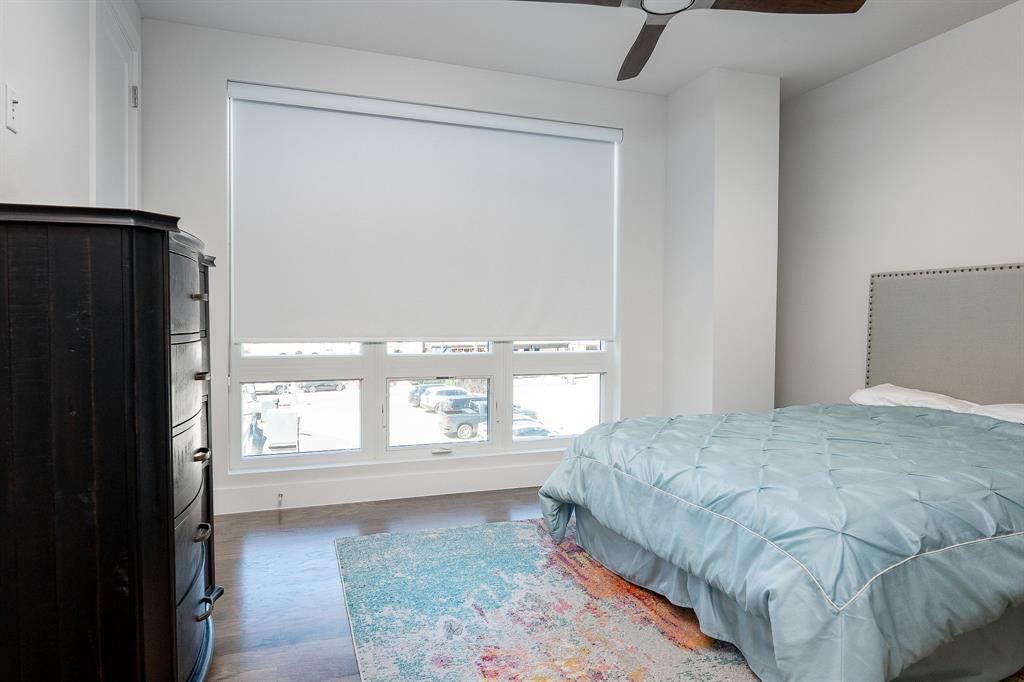 HALL AND NOBLE - Residential Lease