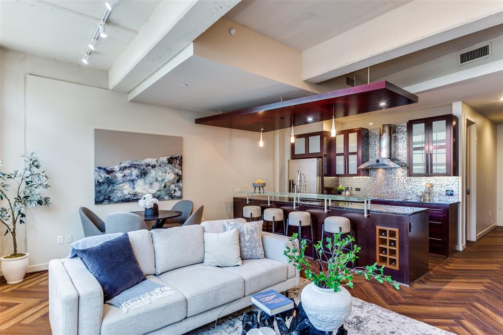 2600 W 7th Street 2520