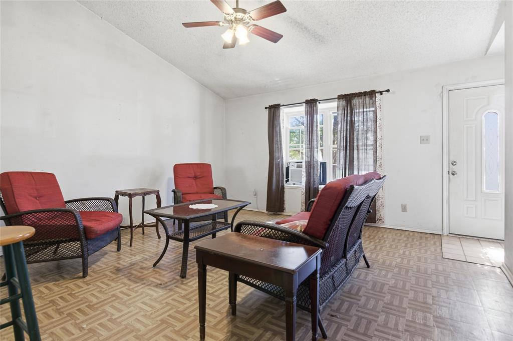 Huntington Village Add - Residential