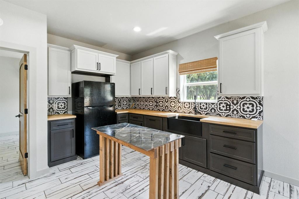370 Rolling Bend Road