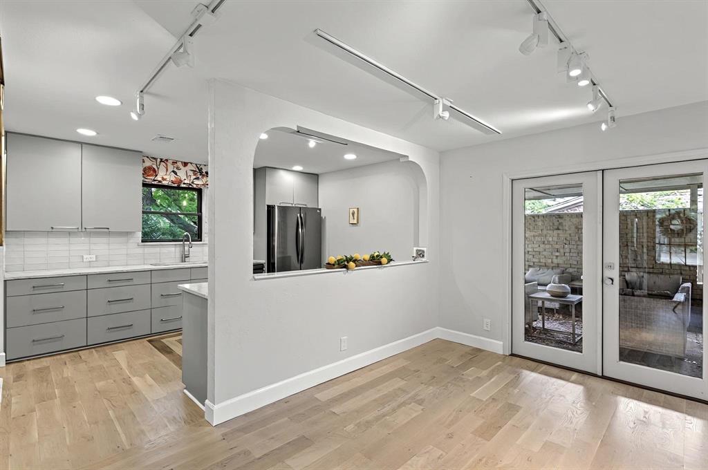 3701 Hulen Park Drive