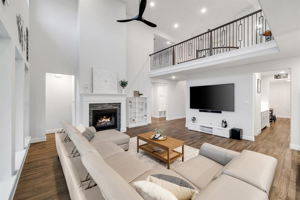 2251 Macy Way